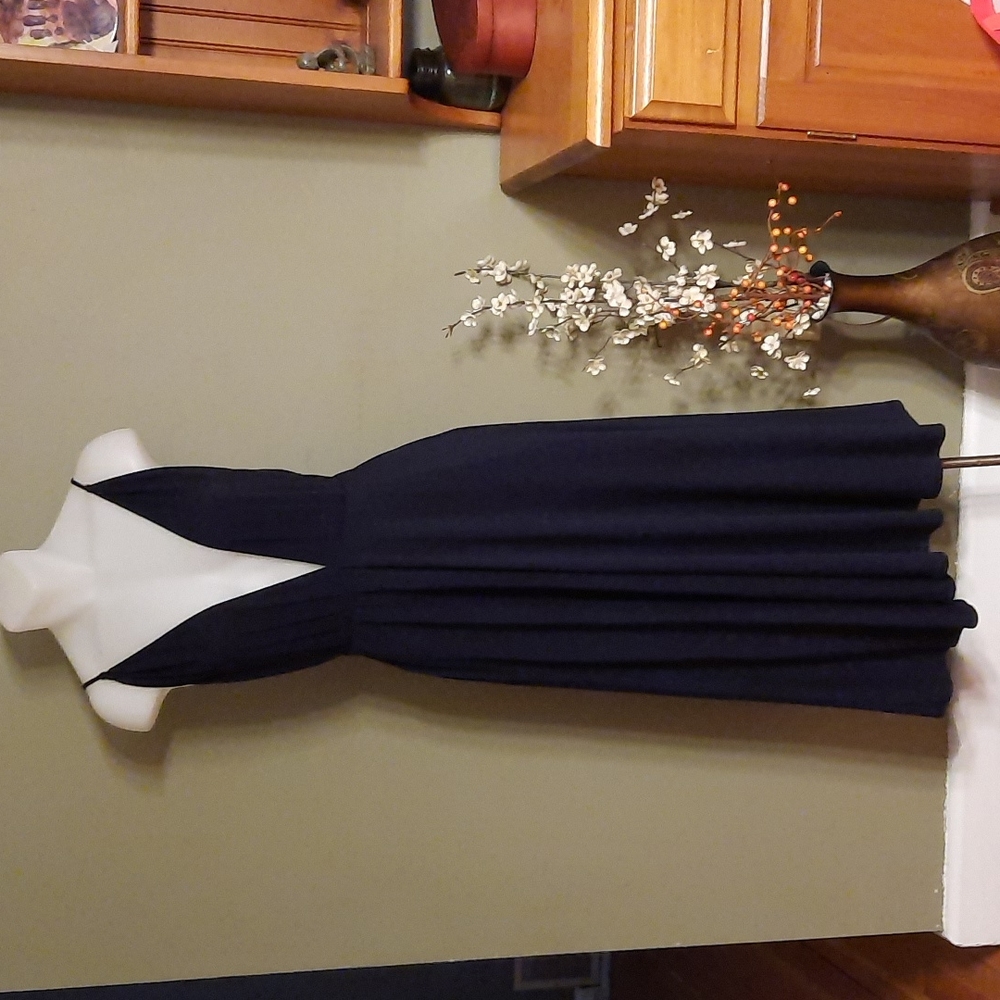 Reformation plunge neck mididress